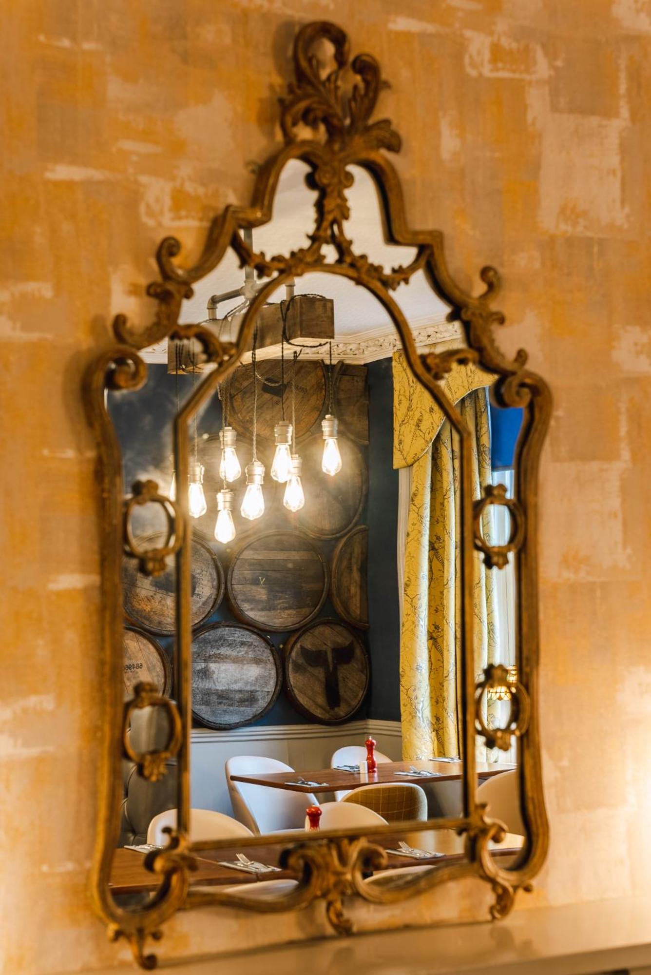 אינרלית'ן Traquair Arms Hotel מראה חיצוני תמונה