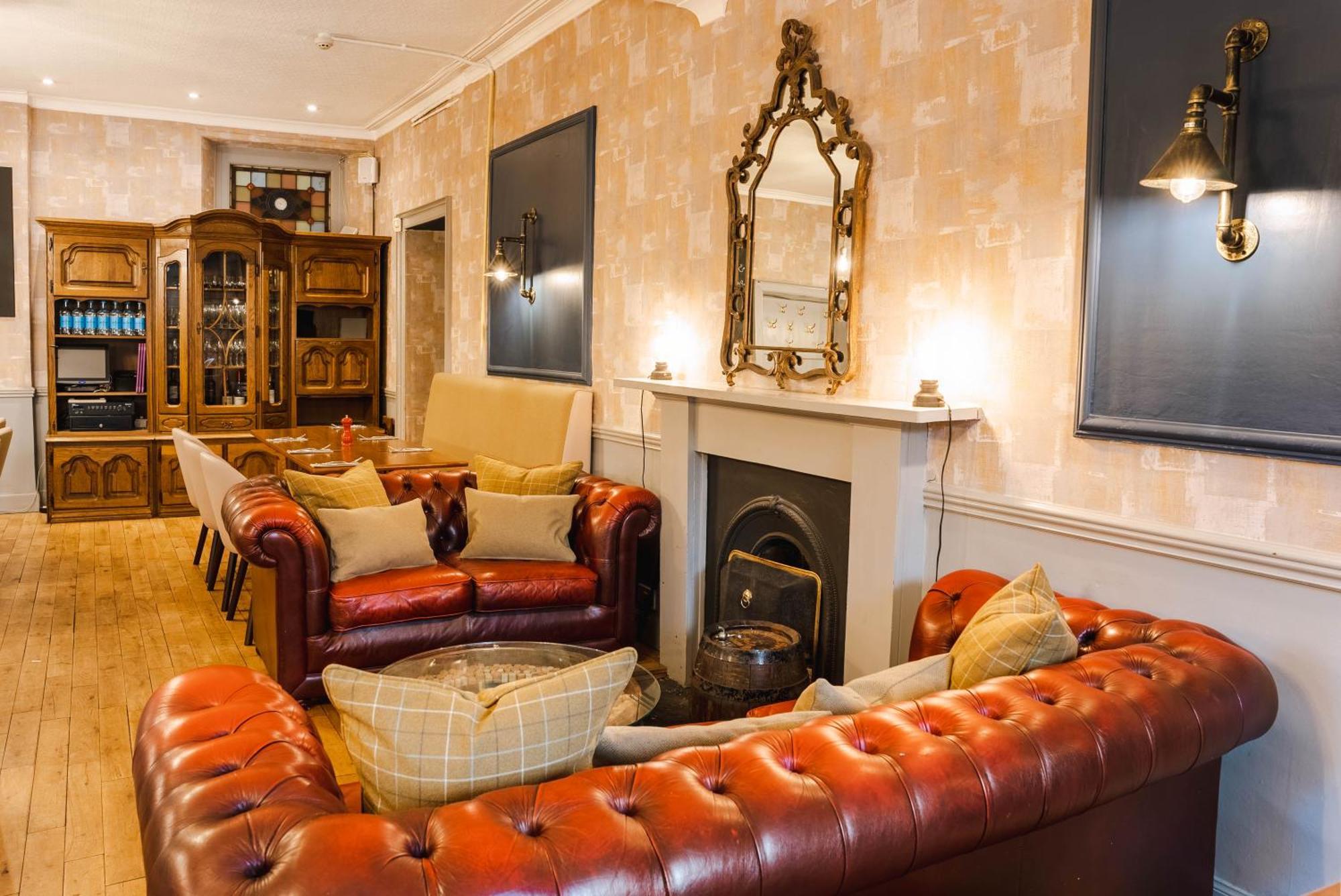 אינרלית'ן Traquair Arms Hotel מראה חיצוני תמונה