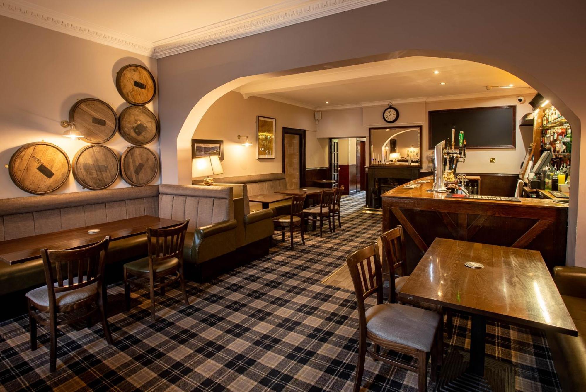 אינרלית'ן Traquair Arms Hotel מראה חיצוני תמונה