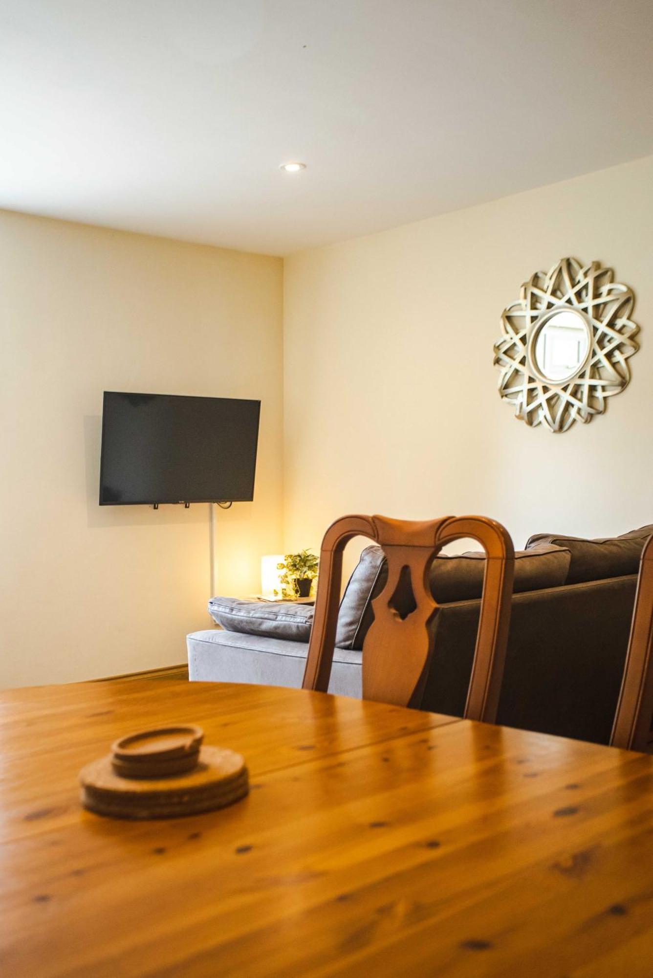 אינרלית'ן Traquair Arms Hotel מראה חיצוני תמונה