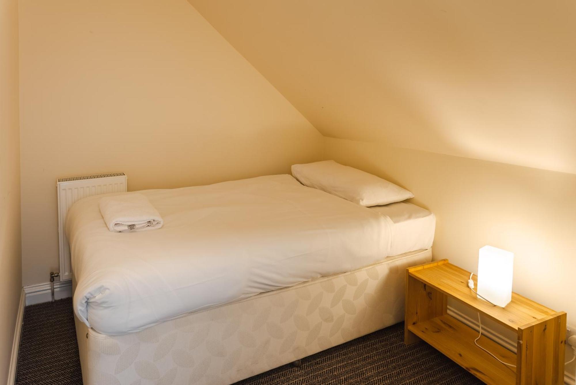 אינרלית'ן Traquair Arms Hotel מראה חיצוני תמונה