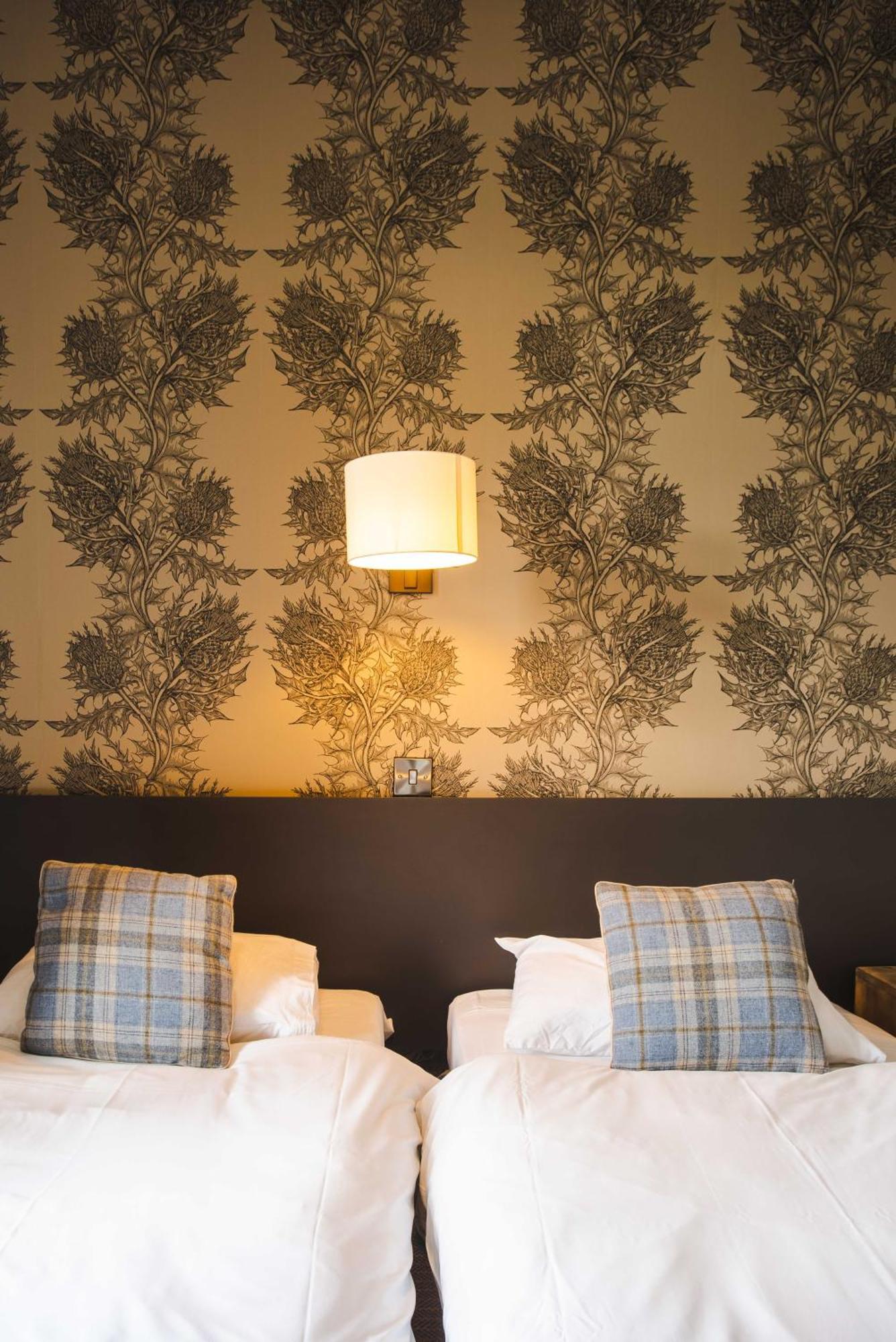 אינרלית'ן Traquair Arms Hotel מראה חיצוני תמונה